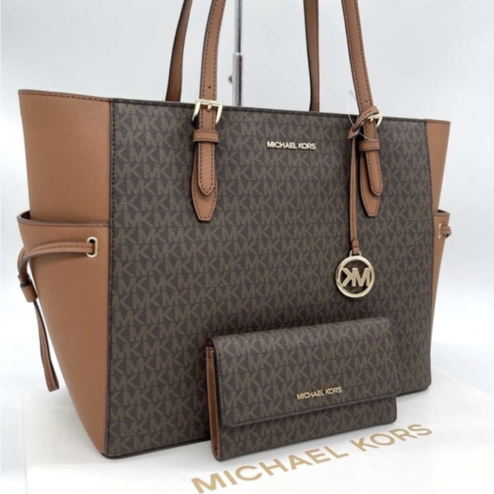 Michael Kors Large Gilly Brown Tote Shoulder Bag and Wallet Set
